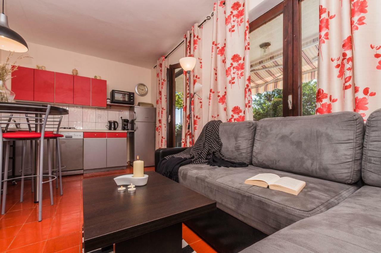 Apartments Ivana Dramalj Eksteriør bilde