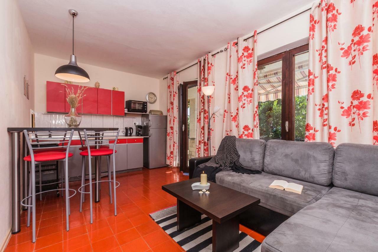 Apartments Ivana Dramalj Eksteriør bilde